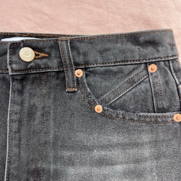 Pistola Rumi High Rise Cut Off Skirt in Black Vinyl. Size 27 - Picture 4 of 10